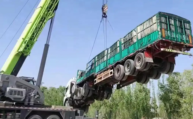 临湘道路脱困救援案例